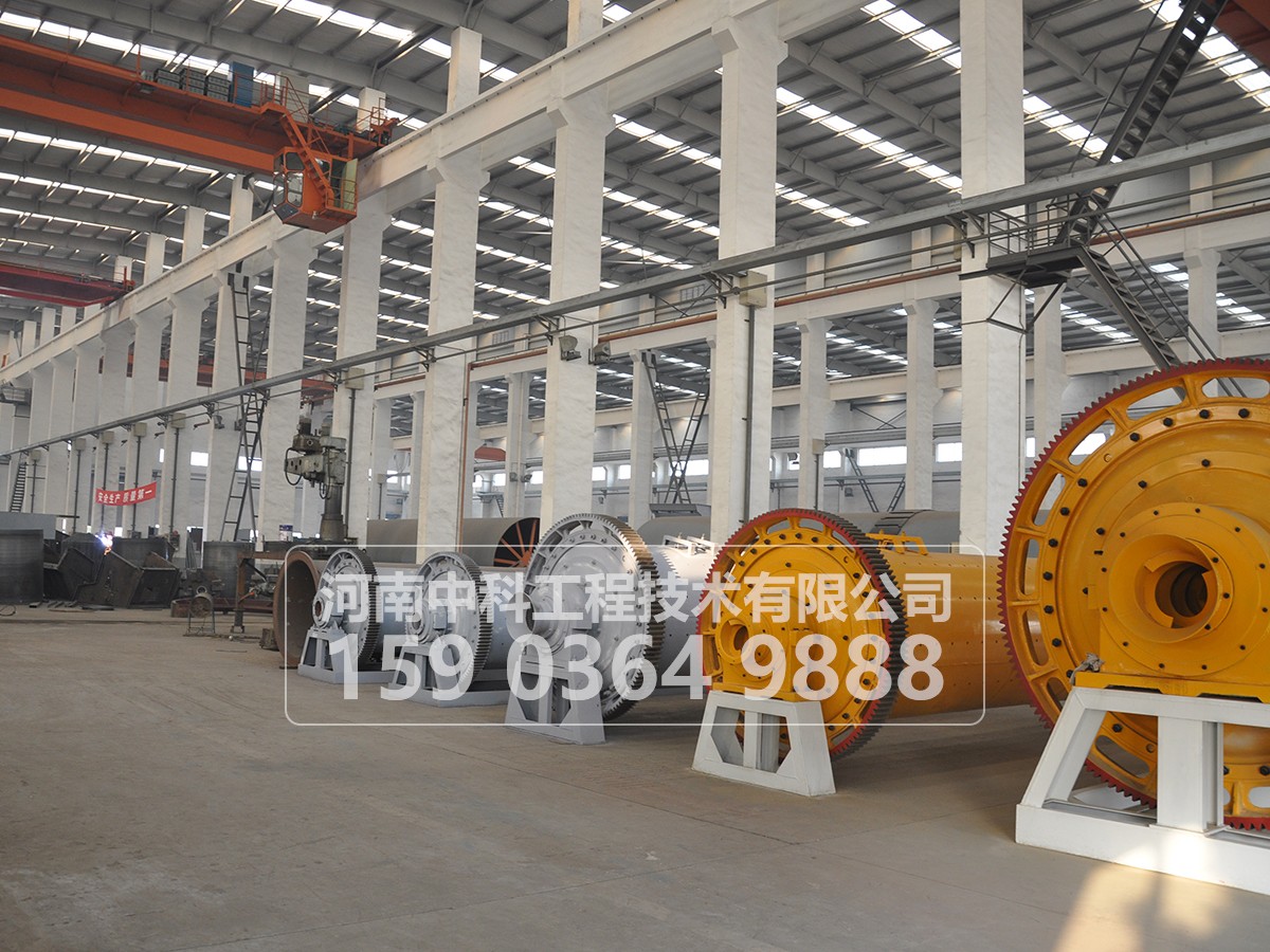 在水泥粉磨中使用輥壓機有何優(yōu)點？