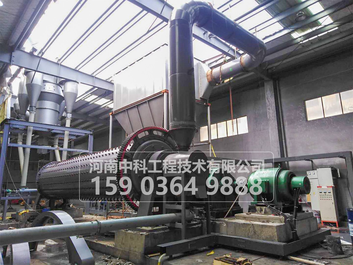 球磨機(jī)生產(chǎn)現(xiàn)場(chǎng)